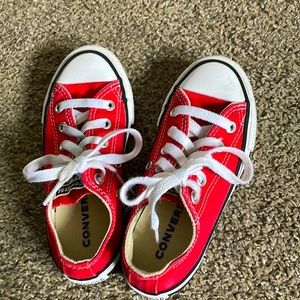 Kids converse all star size 11